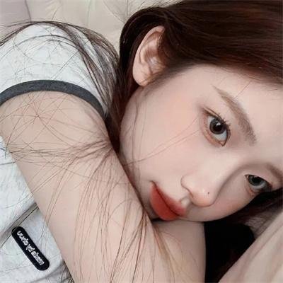 闪婚后，顾教官沦陷了